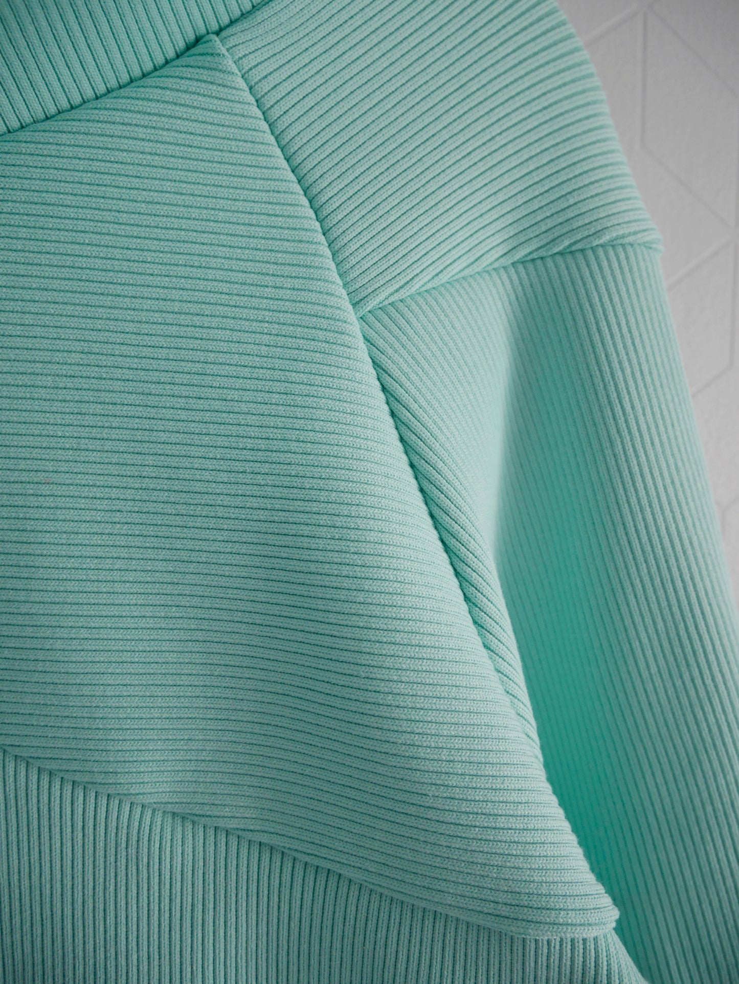 Le pull "Mizu"