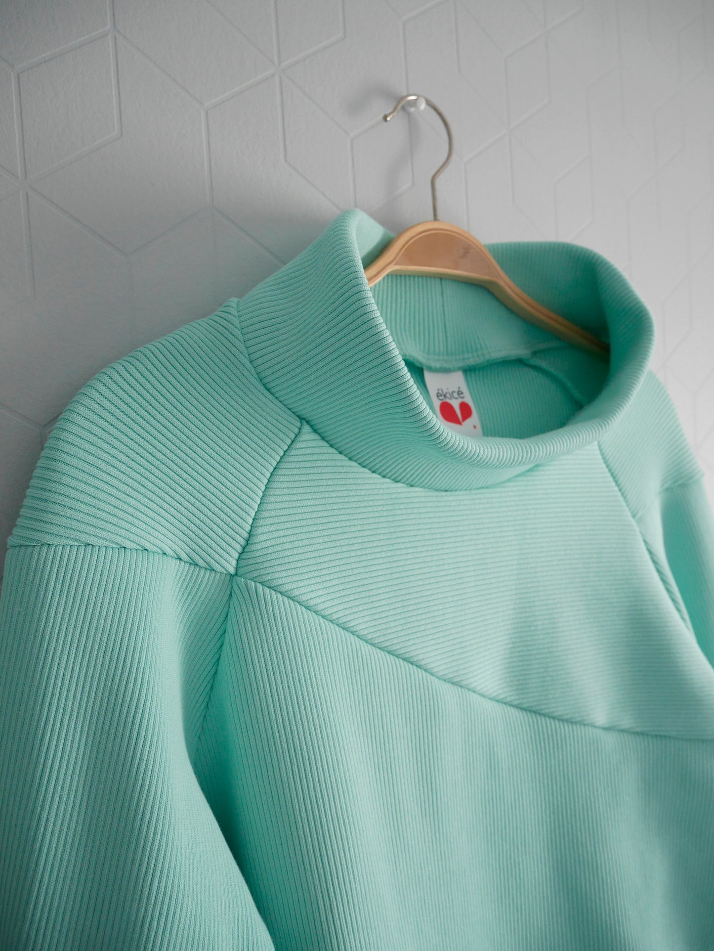 Le pull "Mizu"